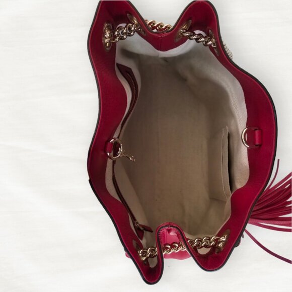 Pebbled Calfskin Medium Soho Chain Shoulder Bag Red - Picture 7 of 11